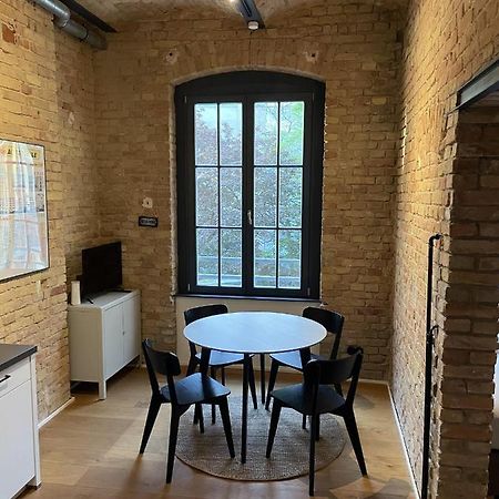 Stylisches Loft Mitten In Berlín Exteriér fotografie